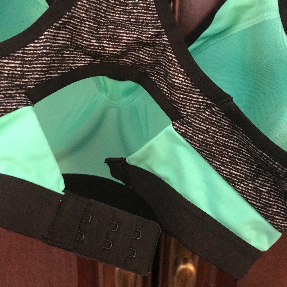 Victoria's Secret Mint 32D Sports Bra - Picture 4 of 7